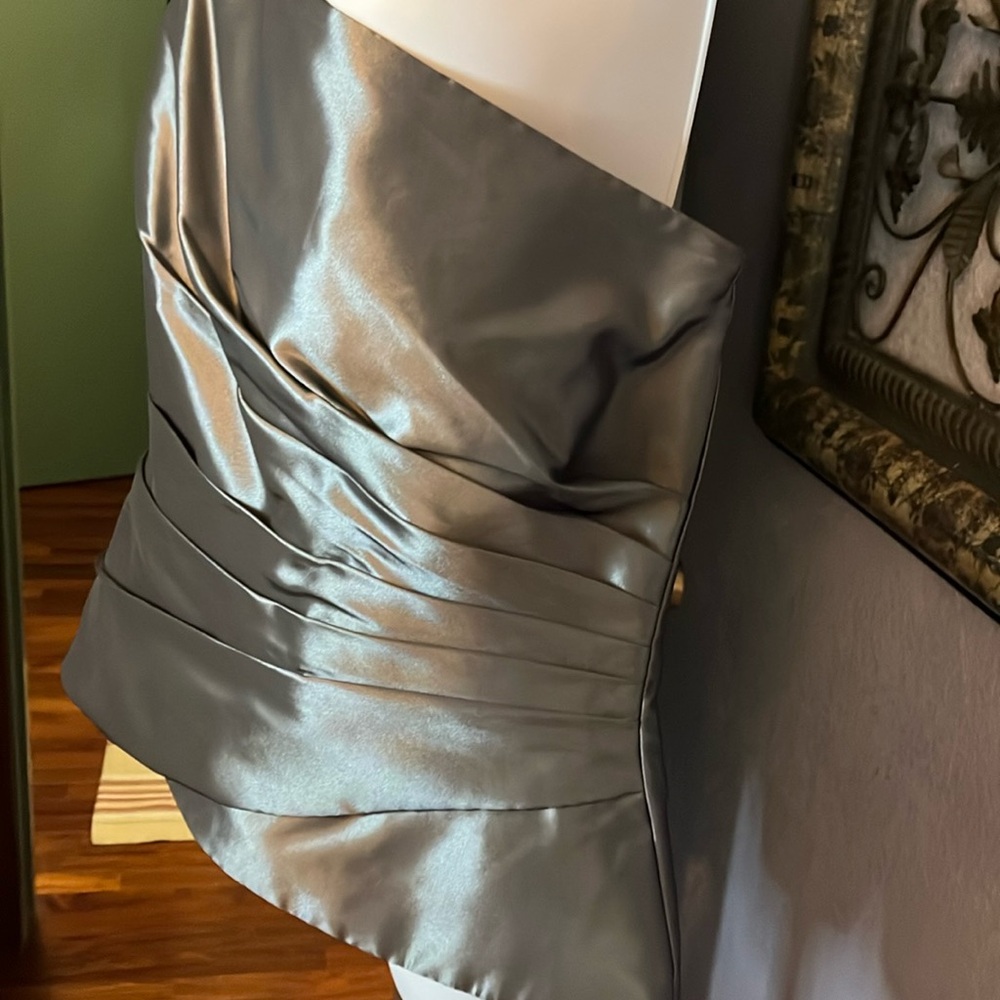 NWOT Alfred Angelo Top -Grey formal one shoulder ruched Satin top Sz 18 - Picture 2 of 12
